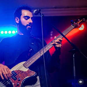 Bass lessons for children and adults in Hertford at DeRosa Music Academy. Expert teachers, structured progress, and a supportive learning environment. Book today.